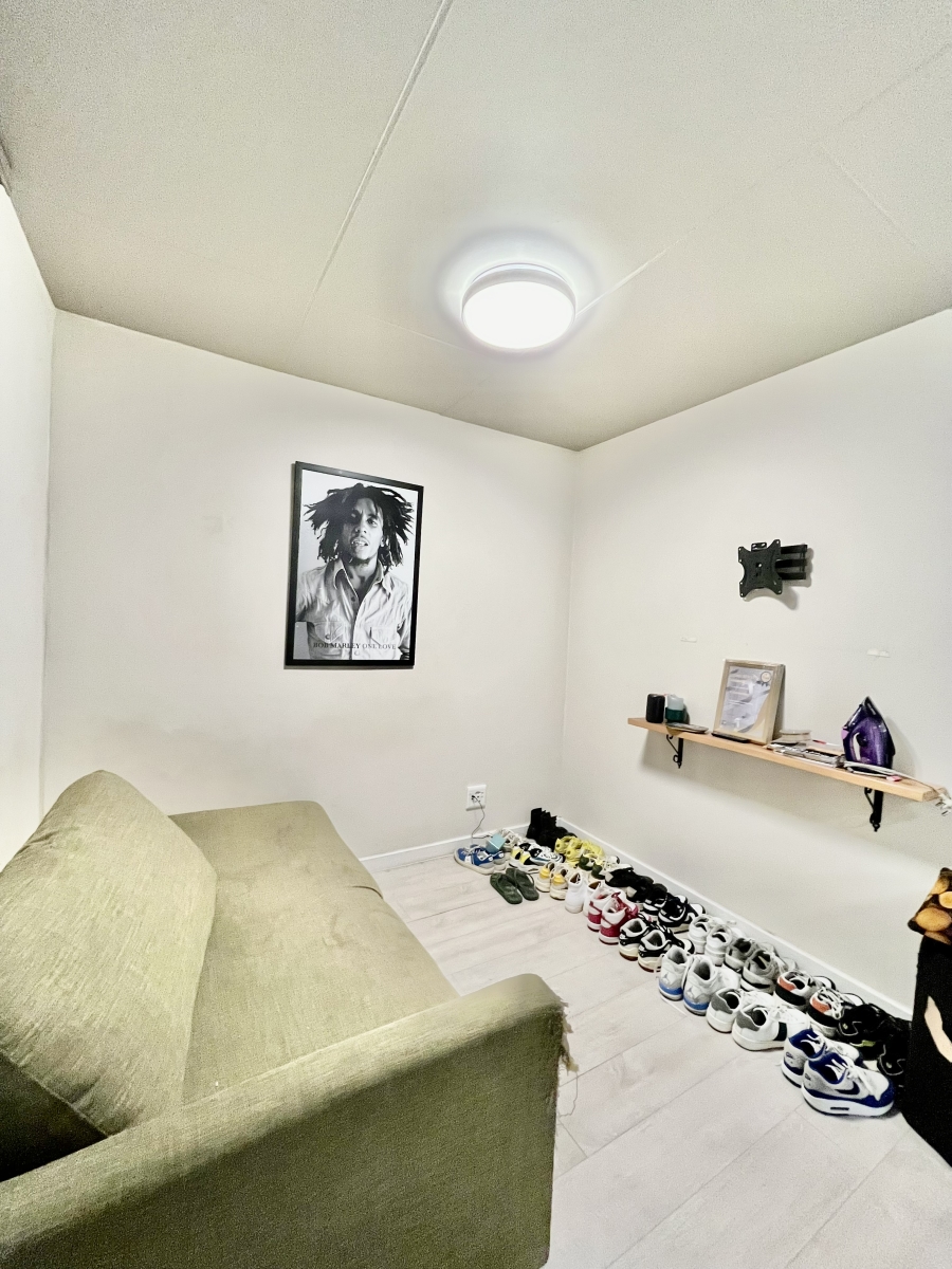 2 Bedroom Property for Sale in Observatory Western Cape